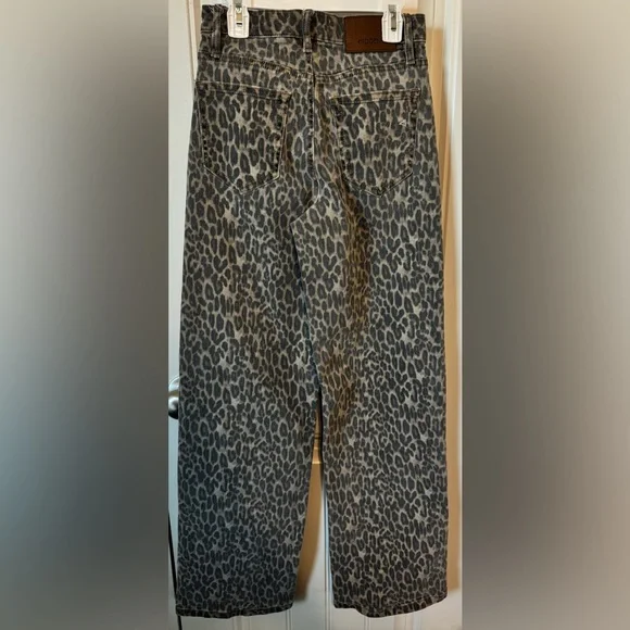 HIDDEN Cheetah Stretch Jean - Picture 2 of 7
